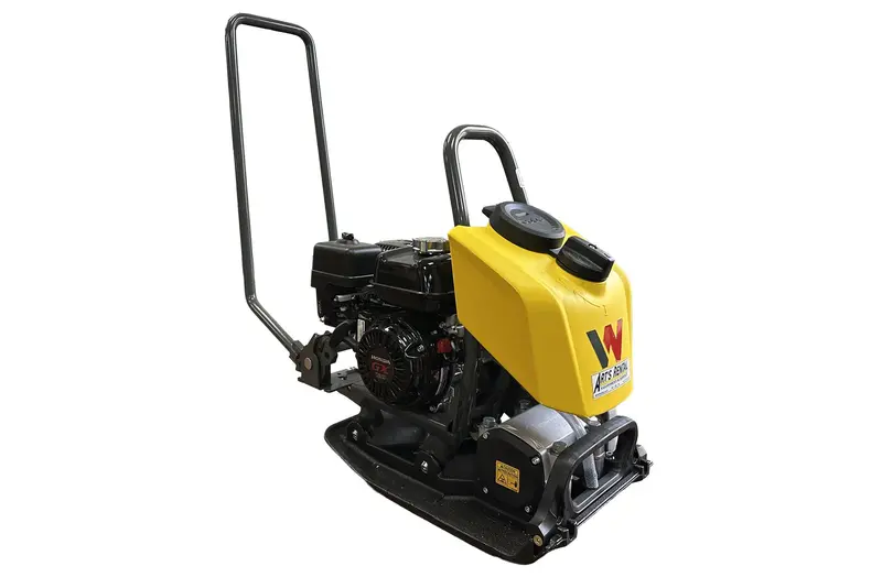 13" Gas Vibratory Plate Compactor – 2,400 Lb Force 1
