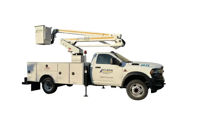 41-Foot Bucket Truck – Single-Operator Aerial Work Platform 1