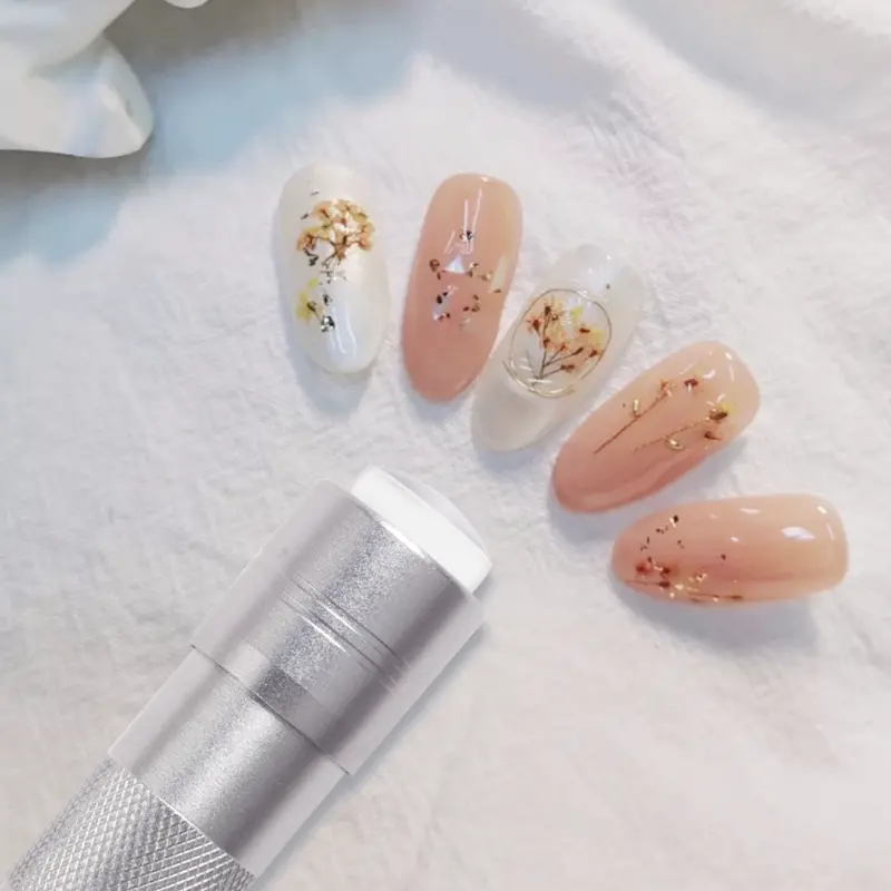 6W Battery-Operated Silver Torch-Style Nail Lamp 1
