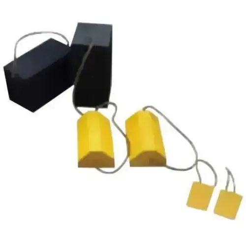 Ame Heavy-Duty Rubber Wheel Chock 1