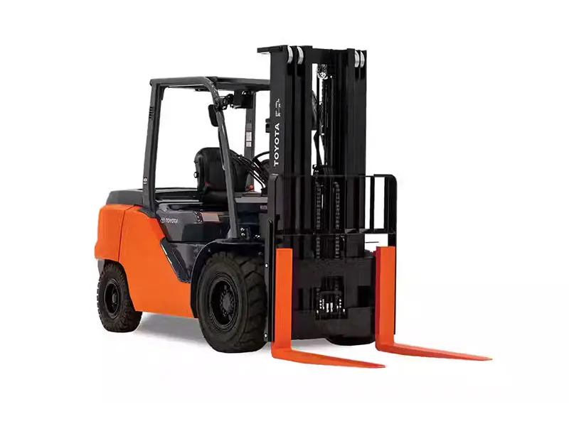 Heavy-Duty Diesel Forklift – 8,000 Lb Lifting Capacity 1