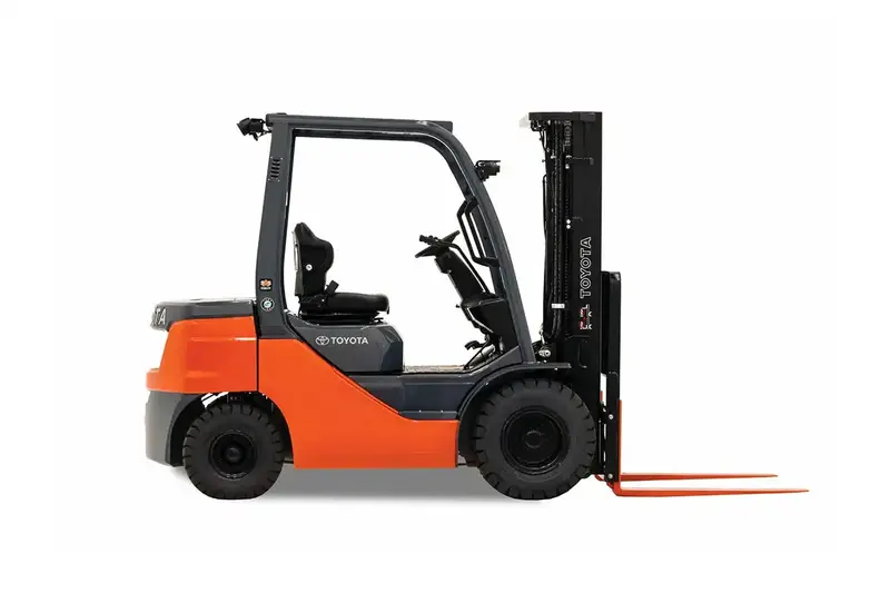 Rugged Diesel Forklift – 3,000 Lb Industrial Capacity 1