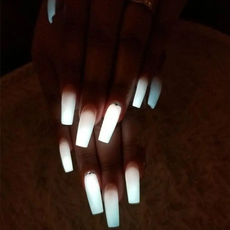 White Glow-In-The-Dark Pigment Powder 1